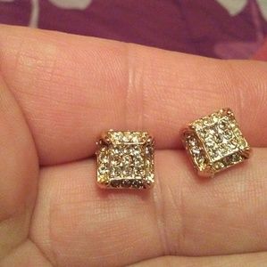 18kt YGF lab created white Sapphire earrings